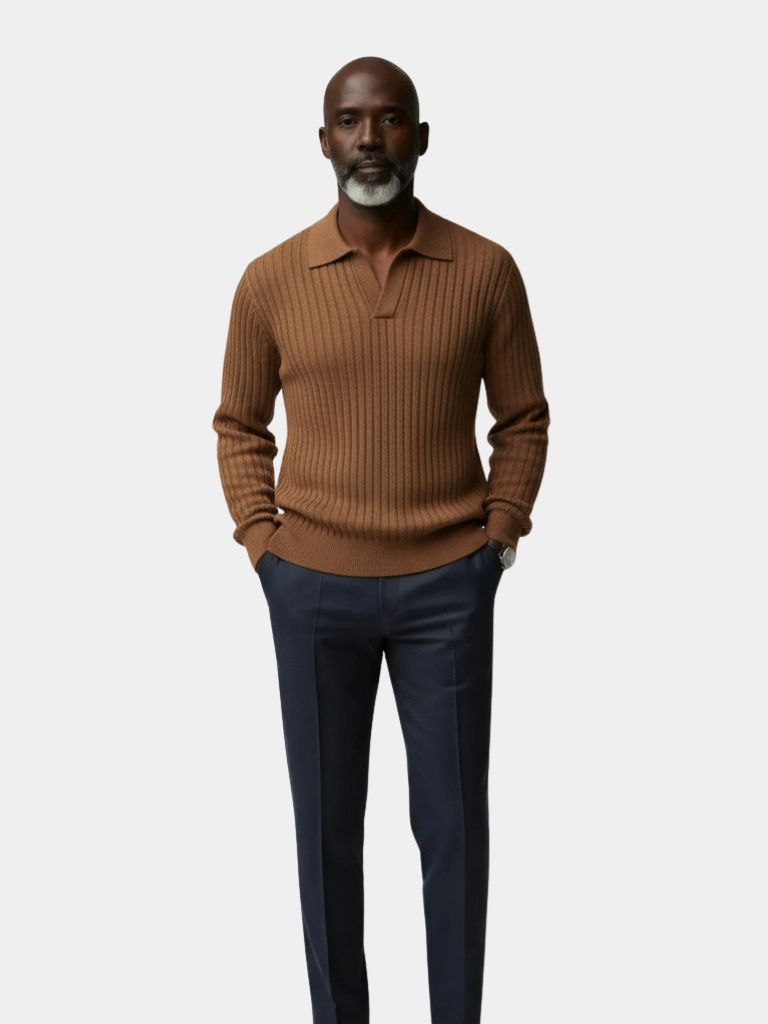 Gerippter V-Ausschnitt Pullover - Cross & Crown